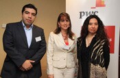 Sergio Leyton , Gerente de Administración y Finanzas Powerdata América Ltda.; Gabriela Fernández, Gerente de Recursos Humanos Omesa S.A. y Susana Madariaga, Jefa de Recursos Humanos Corporación Chileno-Alemana de Beneficencia. 