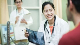 新型コロナワクチン接種がもたらす 新たな世界への準備 第2回 マスクを外すタイミングと そのために必要なアクションとは何か 前編 Pwc Japanグループ