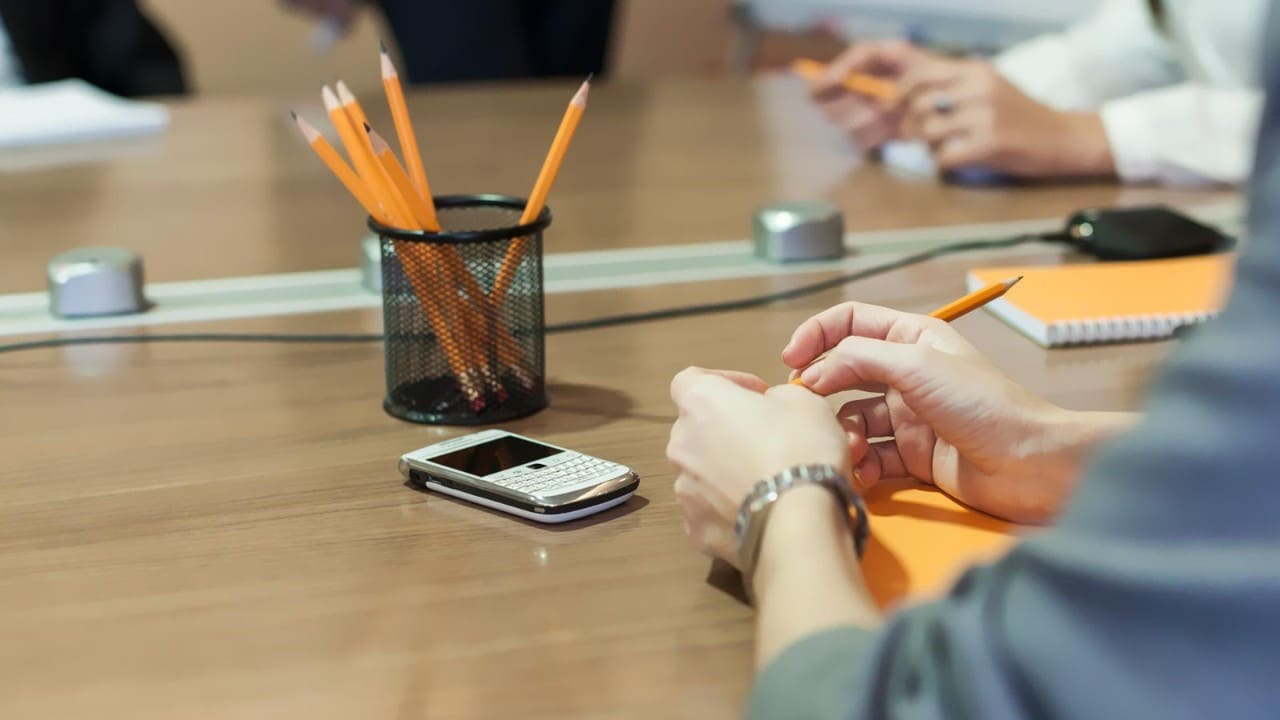 Foto töölauast illustreerimaks PwC töövahendite veebilehte