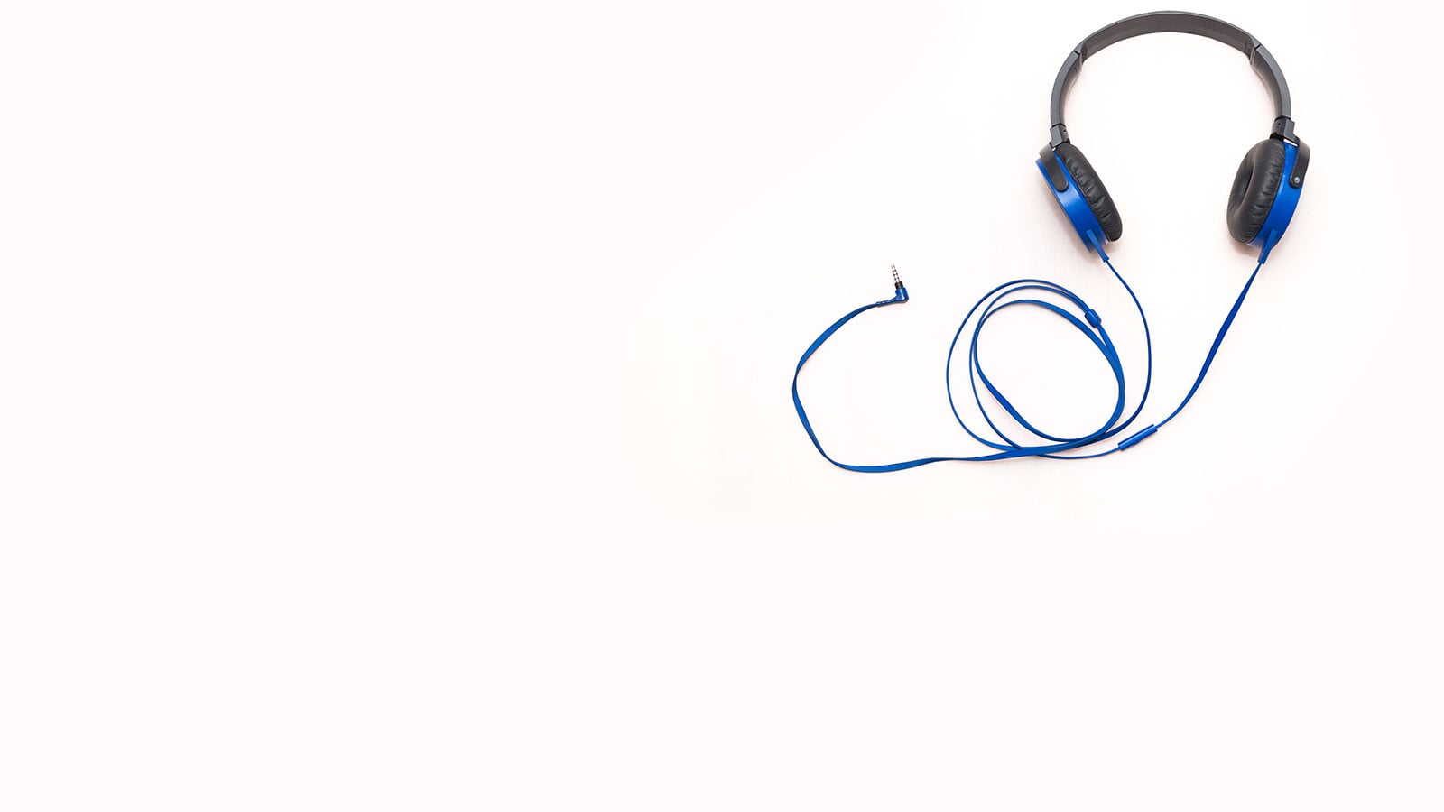 Image of headphones.