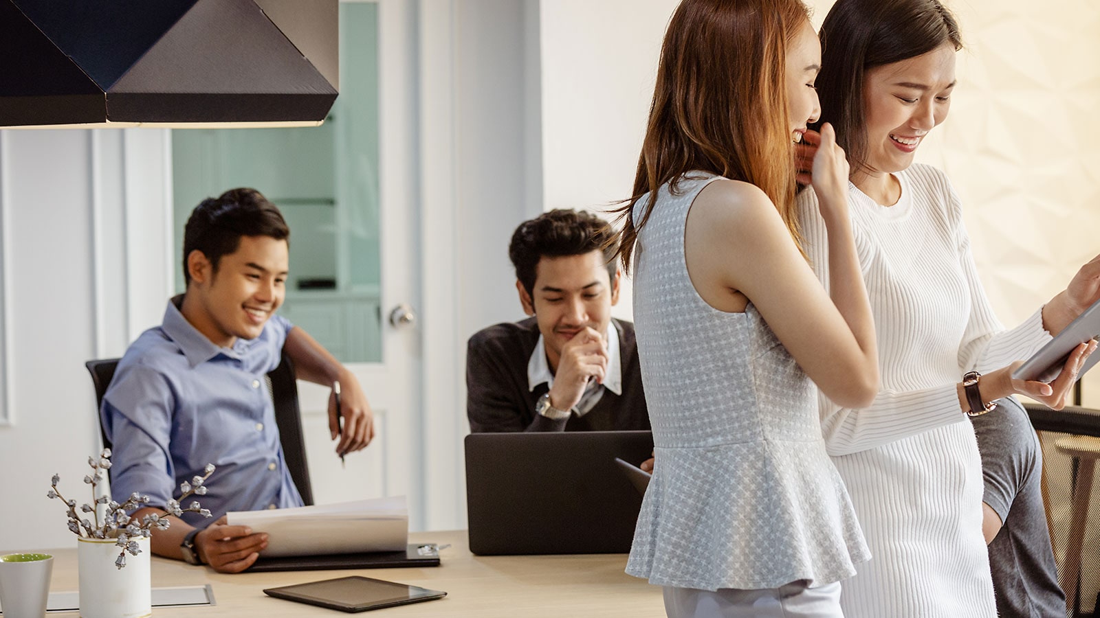 Meeting mit vier Leuten