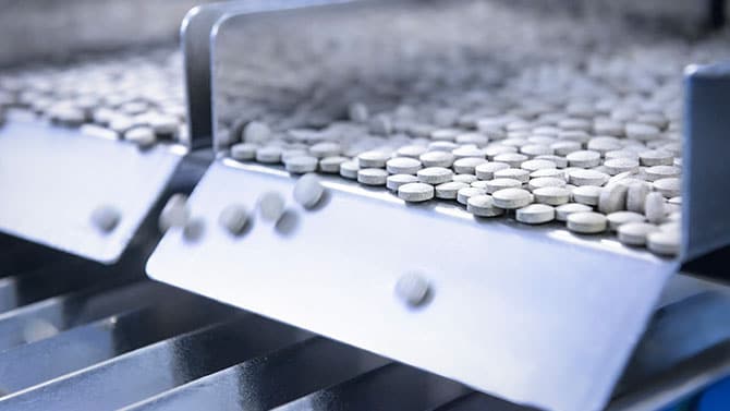 Digitization in pharma: Gaining an edge in operations | Strategy&