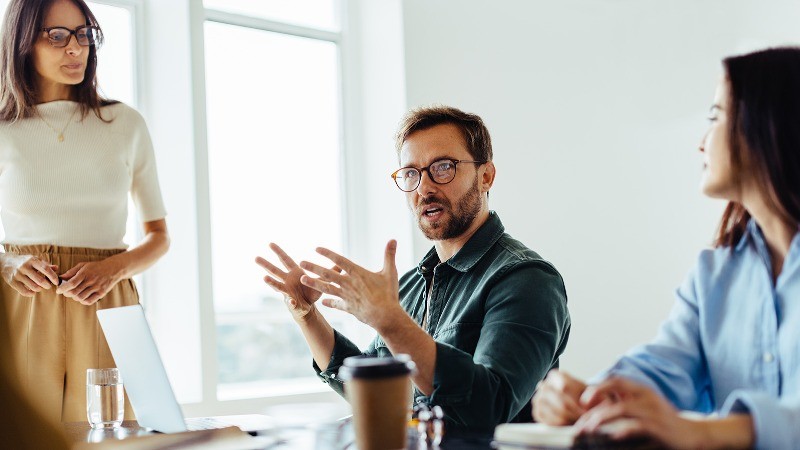 How can incumbents partner with start-ups to drive growth?