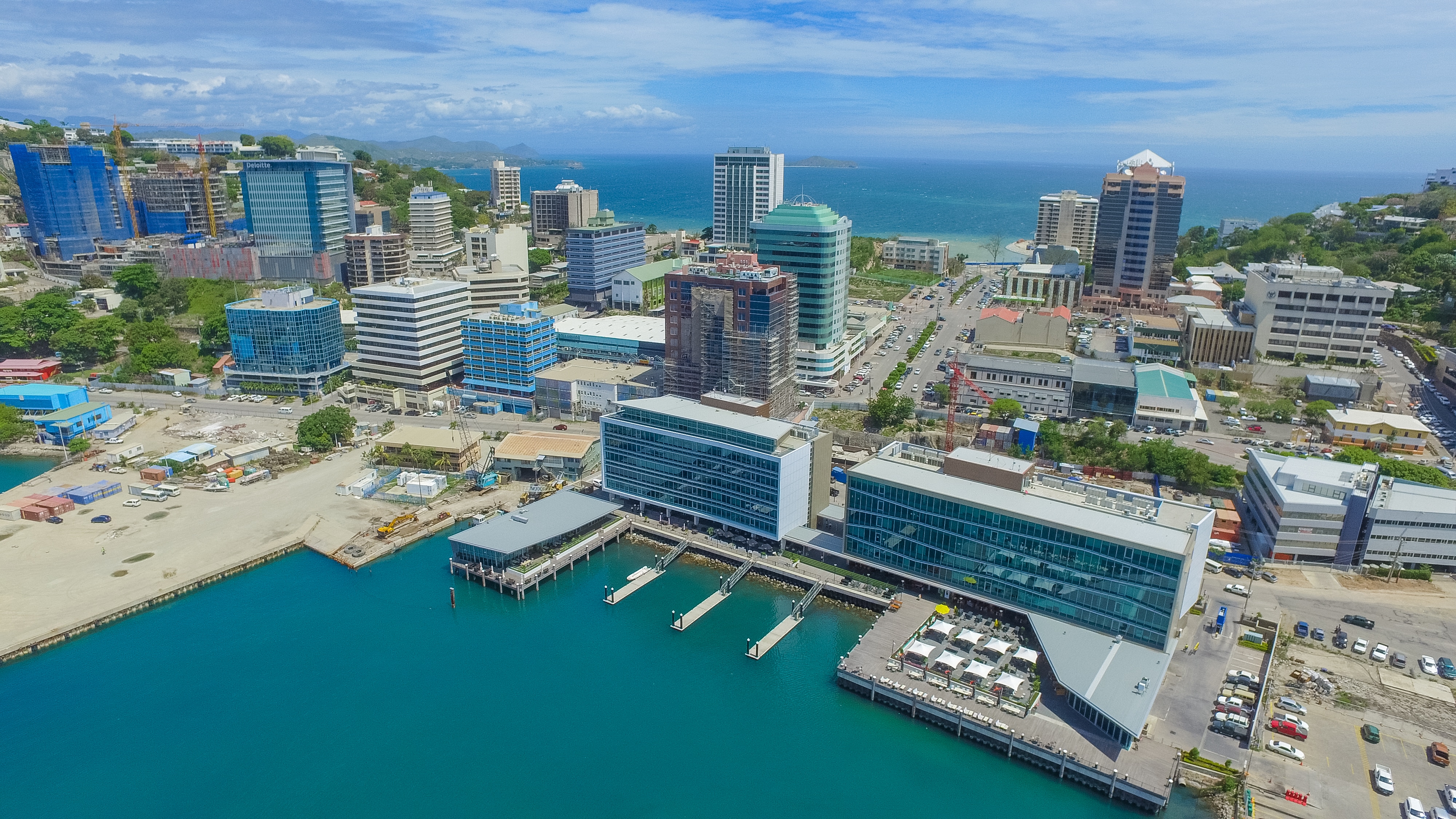 participants running in