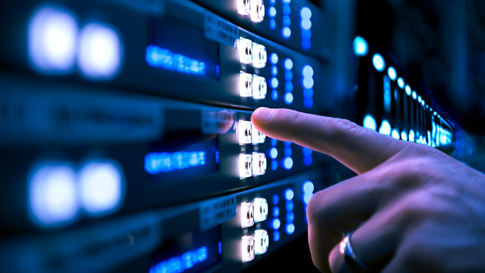 Network server - selecting a button